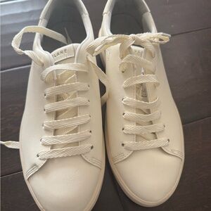 Everlane White Sneakers Minimalist Design